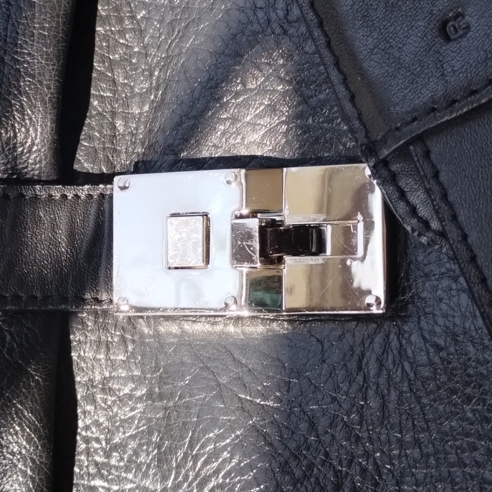 Kenneth Cole Reaction Laptop Messenger Bag - Picture 2 of 16
